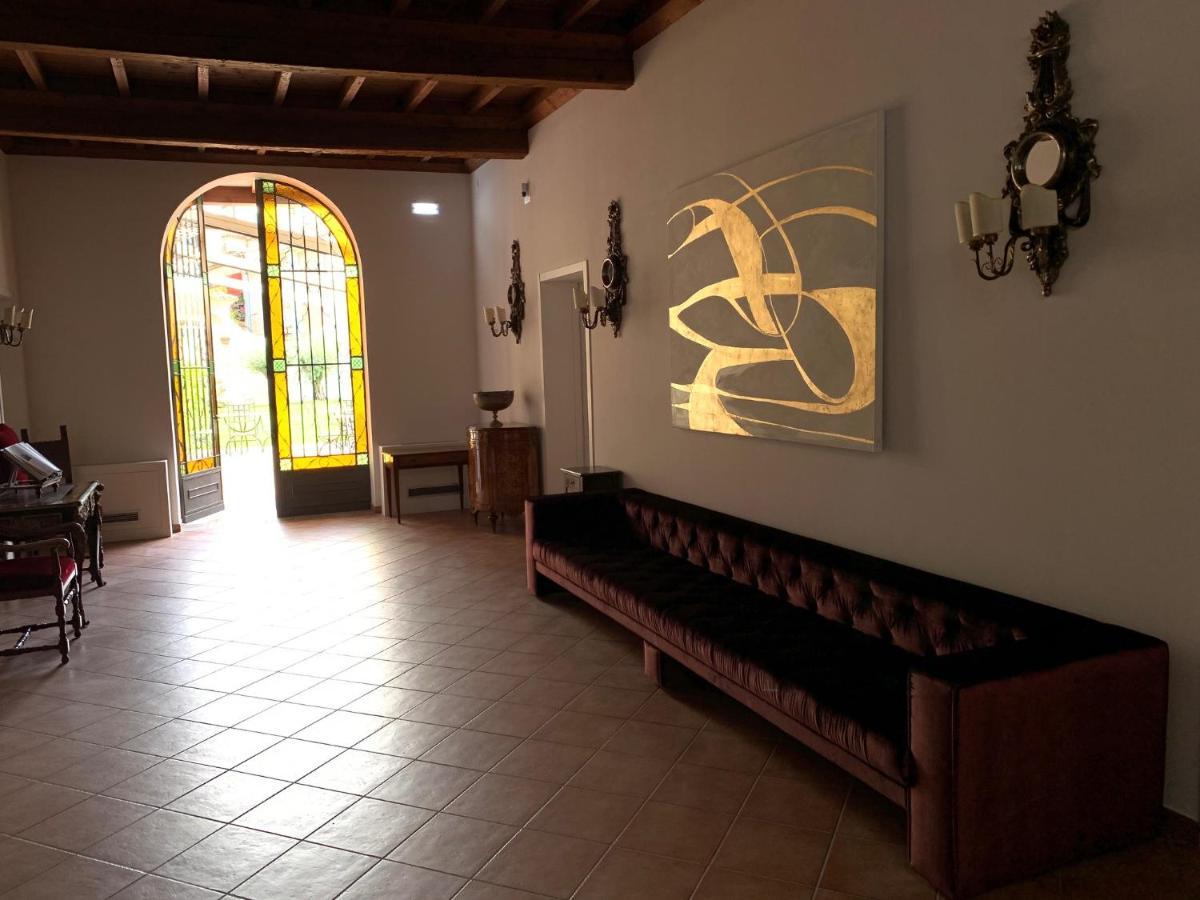 Princess Art Hotel Феррара Экстерьер фото
