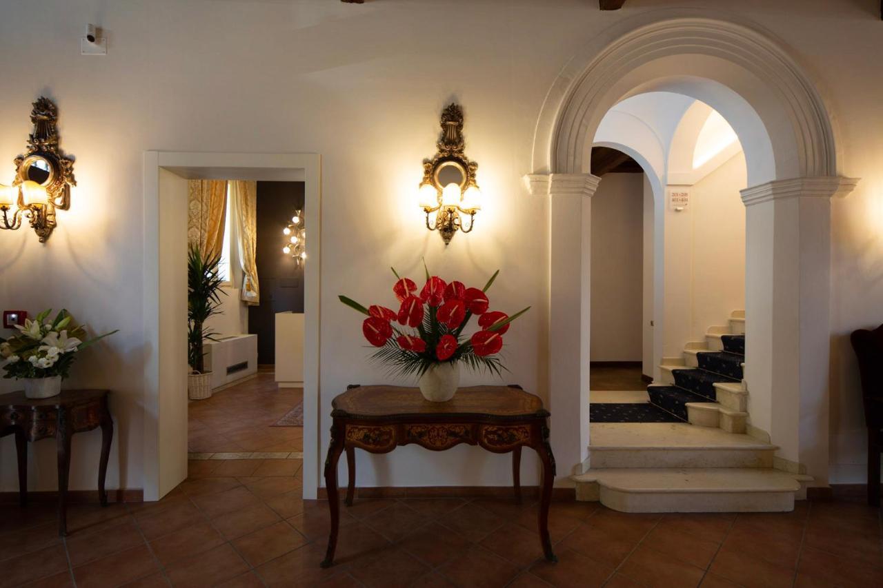 Princess Art Hotel Феррара Экстерьер фото