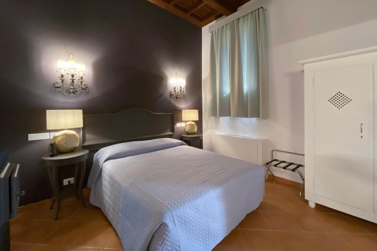Princess Art Hotel Феррара Экстерьер фото